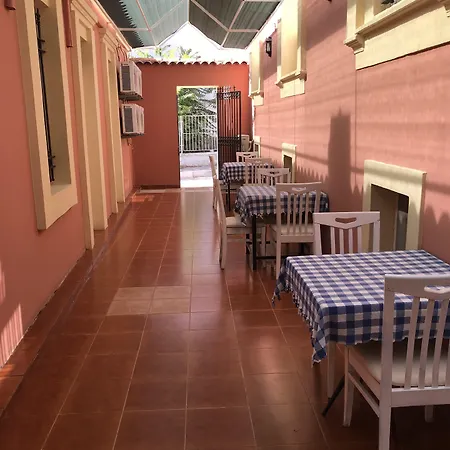 Konukevi Antik Ridvan Çeşme