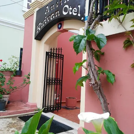 Konukevi Antik Ridvan Çeşme