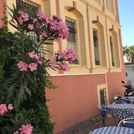 Antik Ridvan Gæstehus